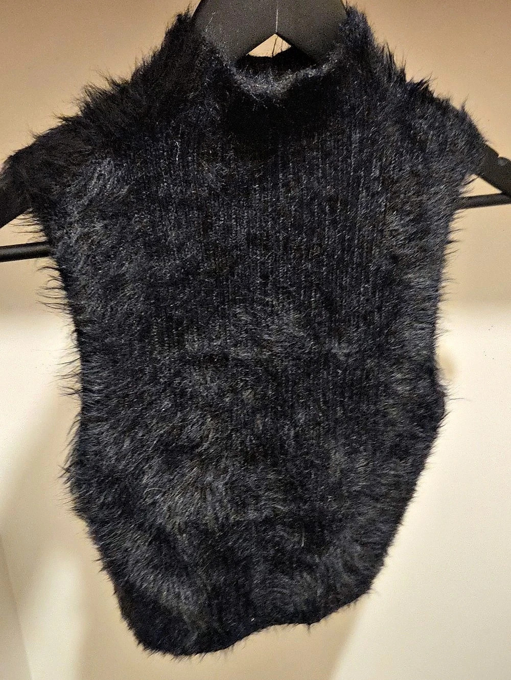 Lulus Fuzzy Sleeveless Sweater in Black Size Medium